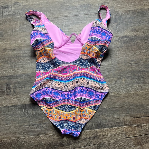 Time and Tru Swim Suit One Piece ((size Large)) - Picture 2 of 4